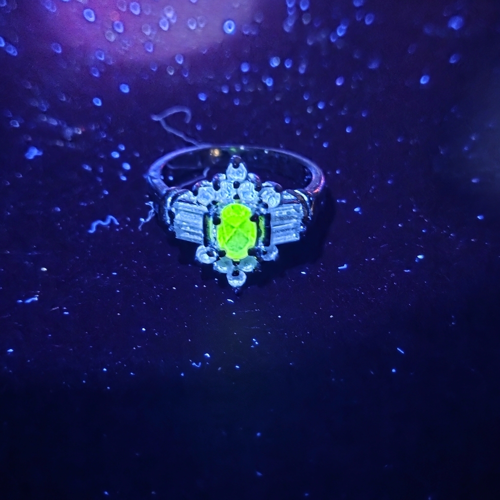 Vintage Uranium Pink Cz Size 7 May Be 9.25